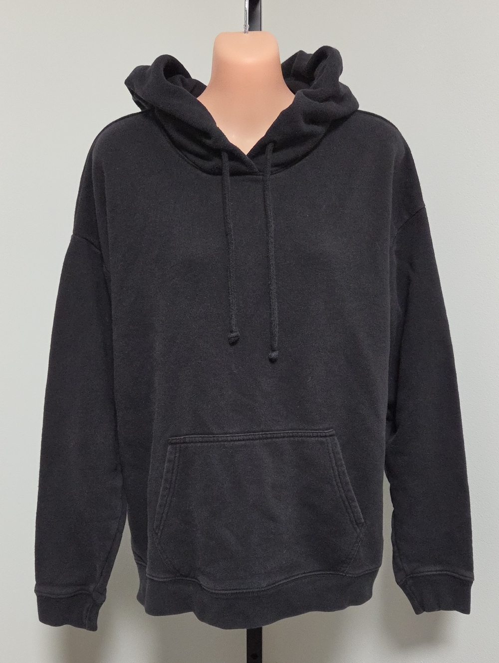 TNA Clientele Pullover Hoodie